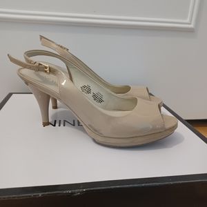 Nine West nude pumps
